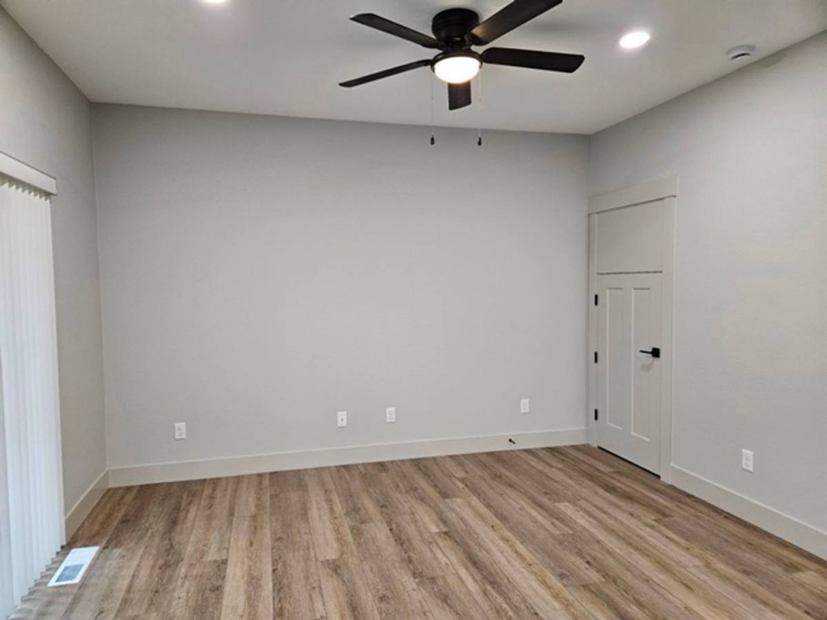 Apartment for rent at 6953-6955 Talloc Ave SE, Salem, OR 97306