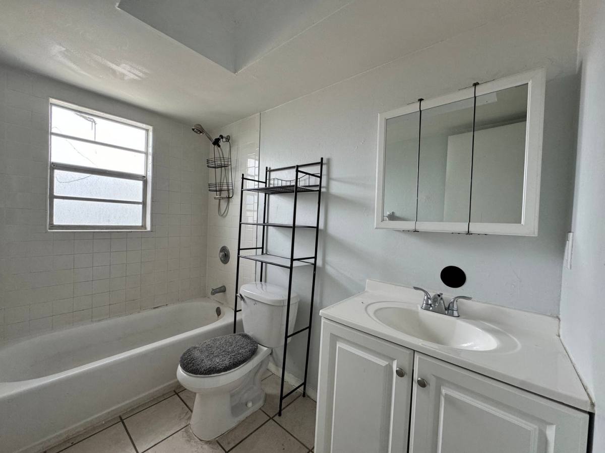 Apartment for rent at 1201-1216 65th Ave W, Bradenton, FL 34207