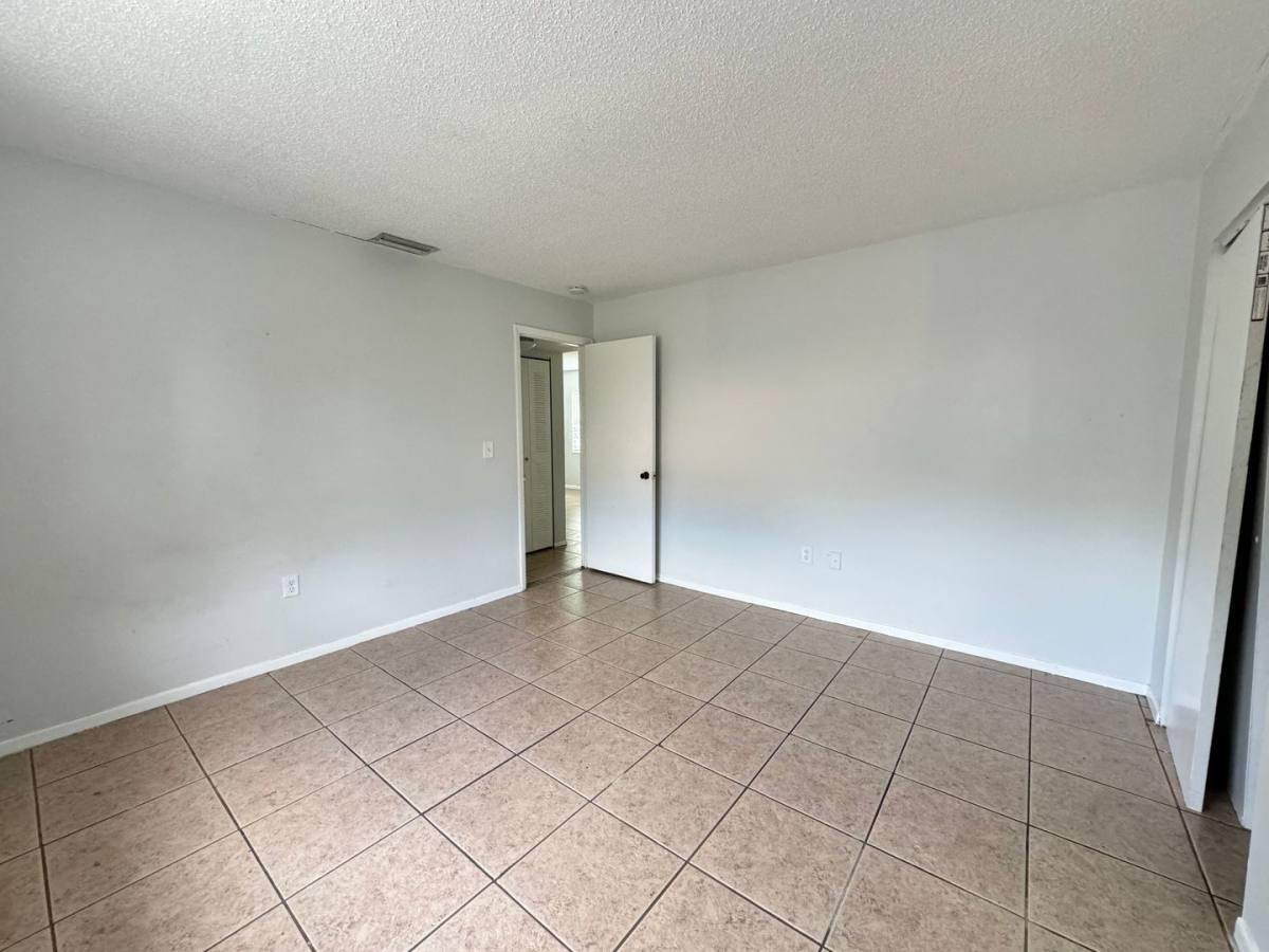 Apartment for rent at 1201-1216 65th Ave W, Bradenton, FL 34207
