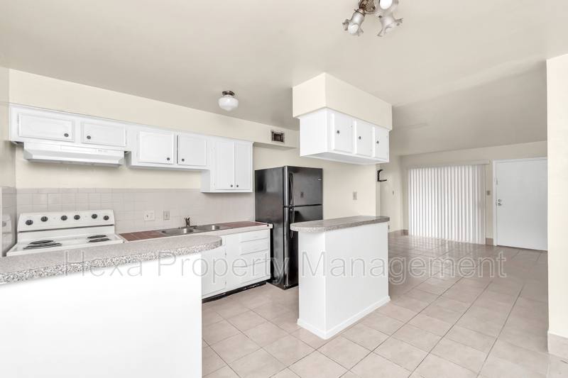 Apartment for rent at 4742 Yale St, Houston, TX 77018