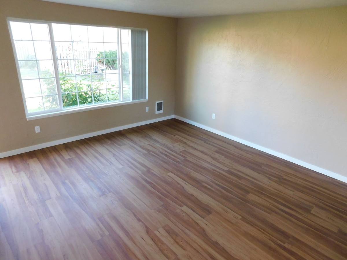 Townhouse for rent at 2762 7th Ave, Albany, OR 97322