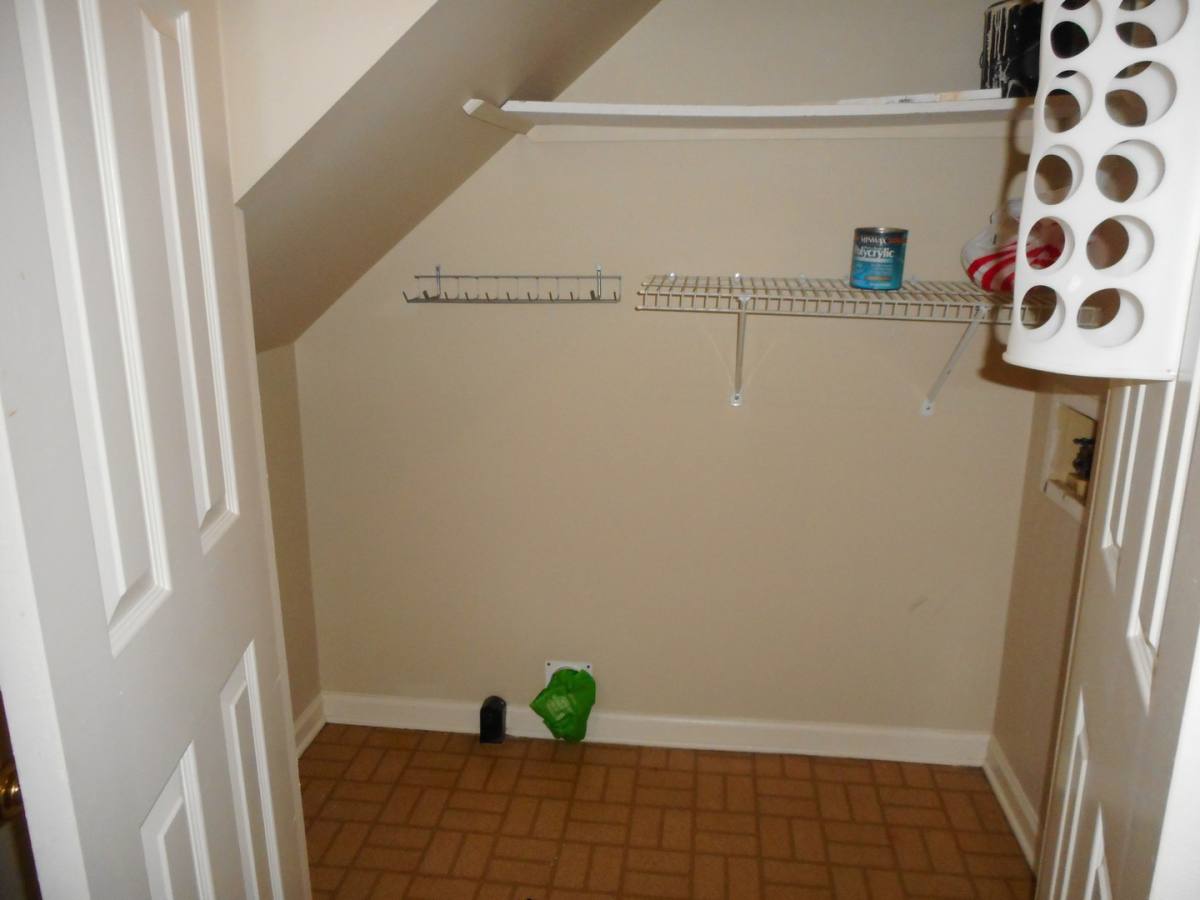 Townhouse for rent at 515 Spring Garden St, Greensboro, NC 27401