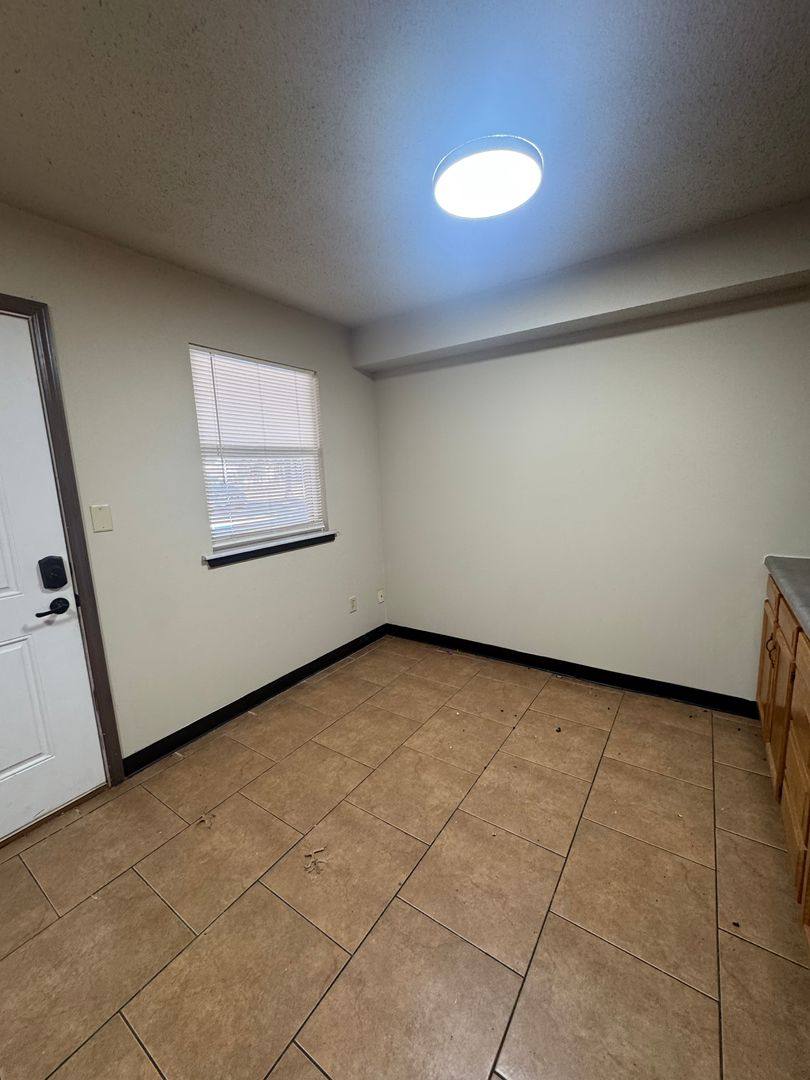 Apartment for rent at 4521-4533 W Bellview, Columbia, MO 65203