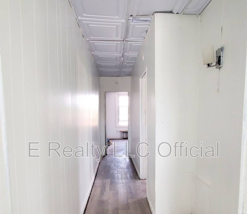Townhouse for rent at 5500 W Thompson St II, Philadelphia, PA 19131