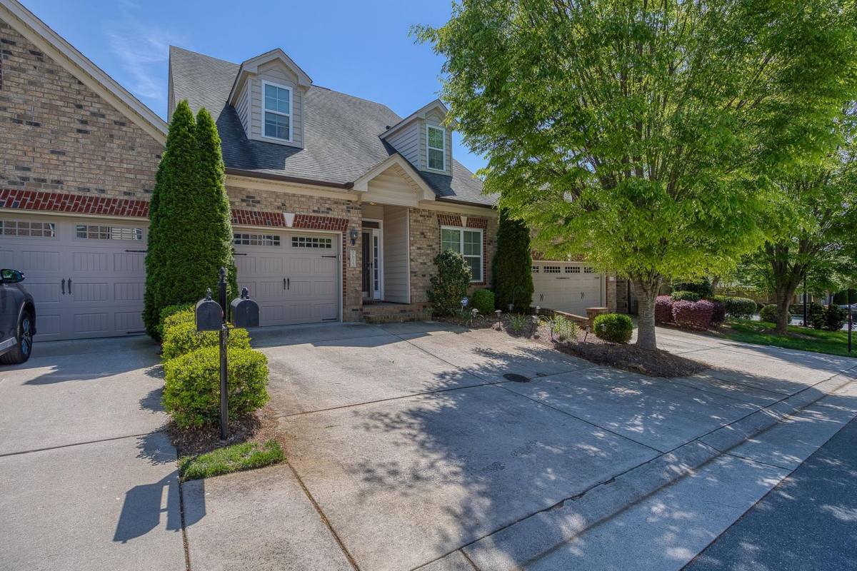 Townhouse for rent at 5015 Wyngate Village Dr, Winston Salem, NC 27103
