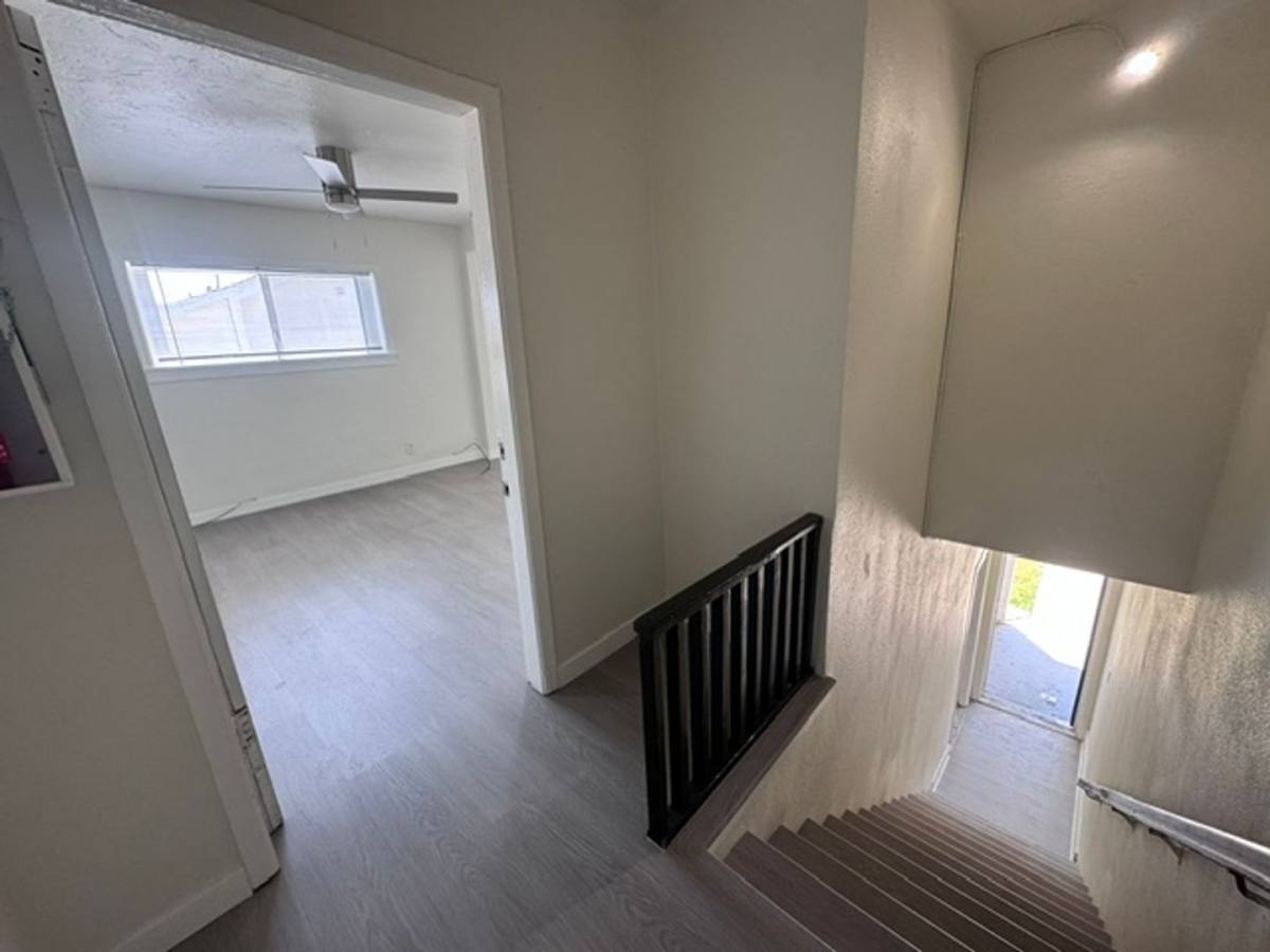 Apartment for rent at 1022-1028 Martin Luther King Jr Ave, Long Beach, CA 90813