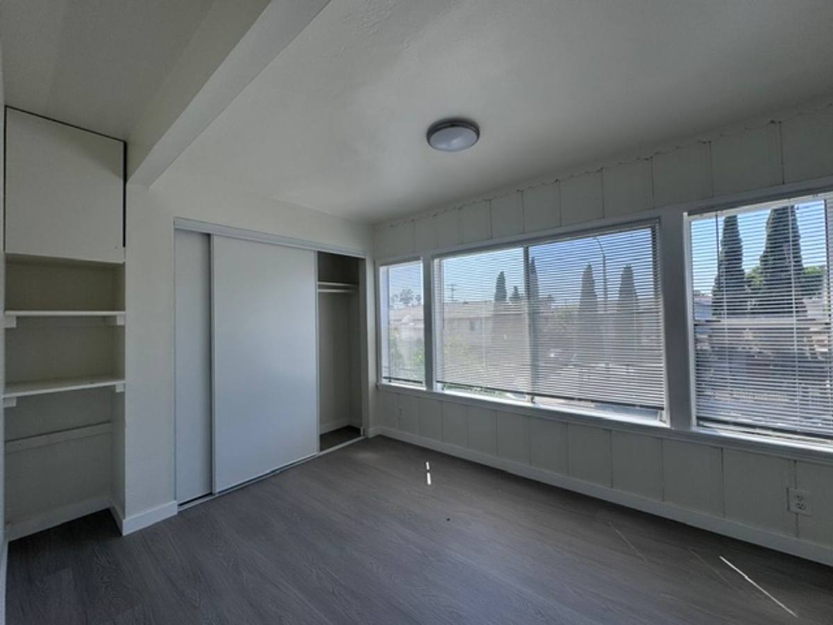 Apartment for rent at 1022-1028 Martin Luther King Jr Ave, Long Beach, CA 90813