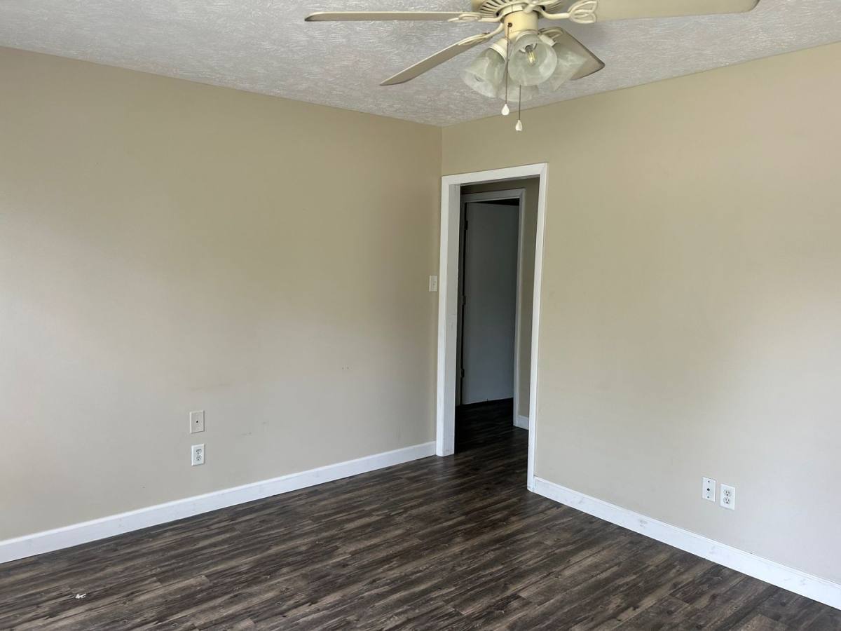 House for rent at 1323 Chestnut St, Lumberton, NC 28358