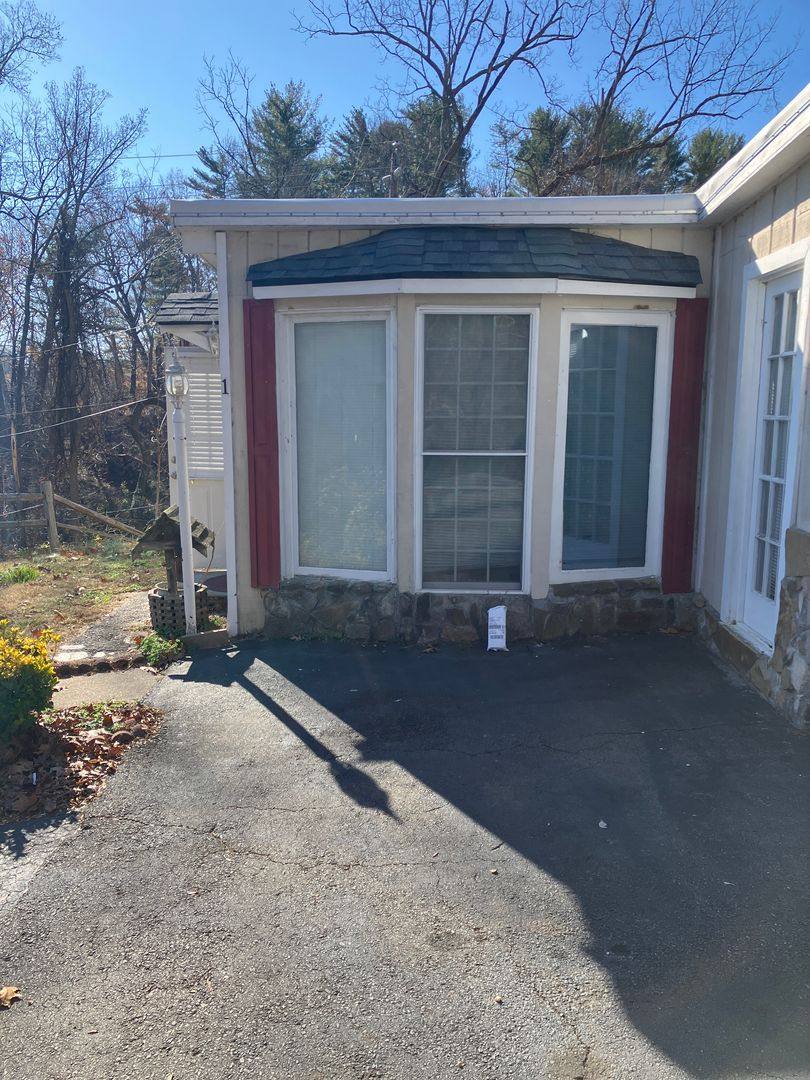 House for rent at 2 Richmond Hill Dr #A, Asheville, NC 28806