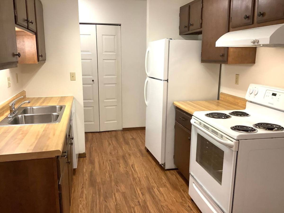 Apartment for rent at 1814 Praire Ave, Dickinson, ND 58601
