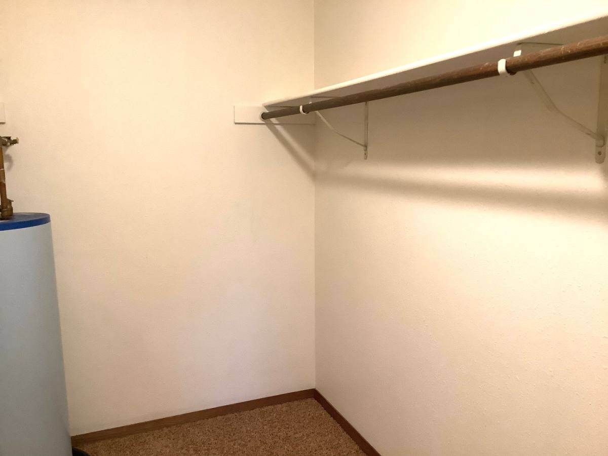 Apartment for rent at 1814 Praire Ave, Dickinson, ND 58601