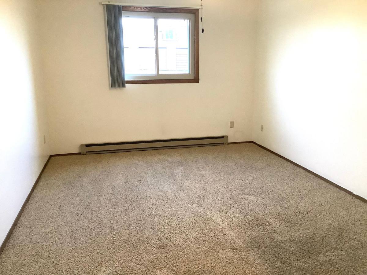 Apartment for rent at 1814 Praire Ave, Dickinson, ND 58601