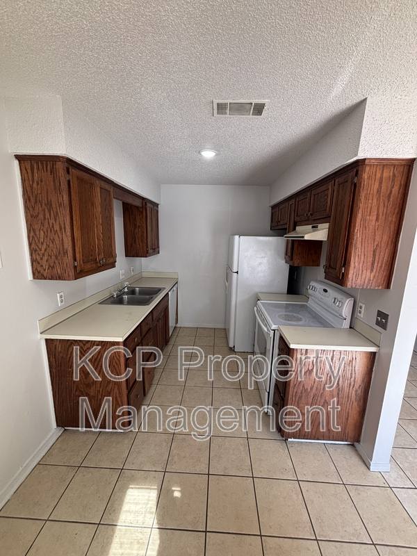Apartment for rent at 336 W Dogwood #3, Greenwood, AR 72936