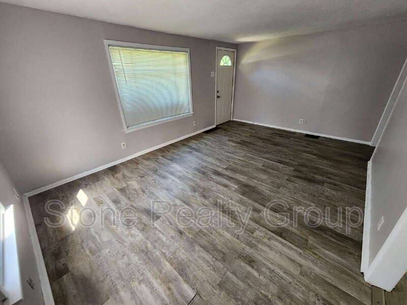 House for rent at 2440 S 11th St, Terre Haute, IN 47802