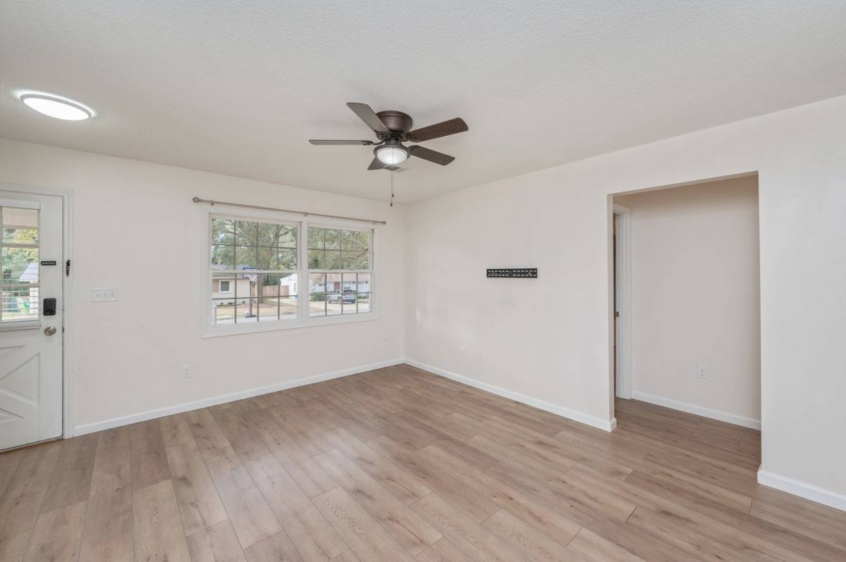 House for rent at 211 20th St, Niceville, FL 32578