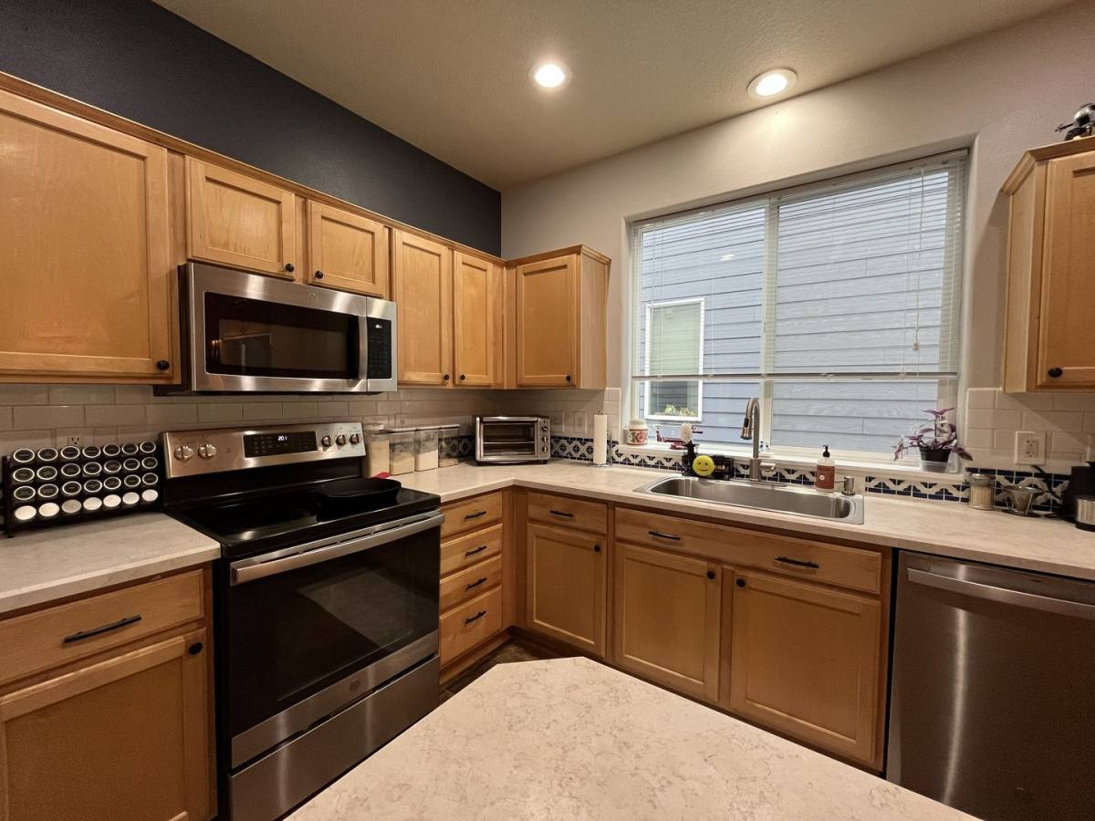 Townhouse for rent at 17460 SW November Court, Beaverton, OR 97003