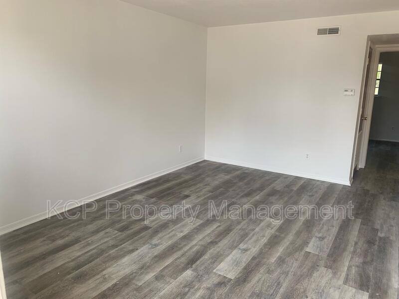 Apartment for rent at 340 W Dogwood #3, Greenwood, AR 72936