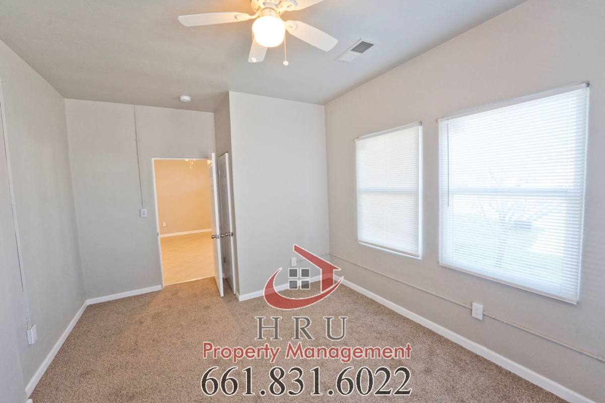Apartment for rent at 419 & 417 Washington Ave, Bakersfield, CA 93308
