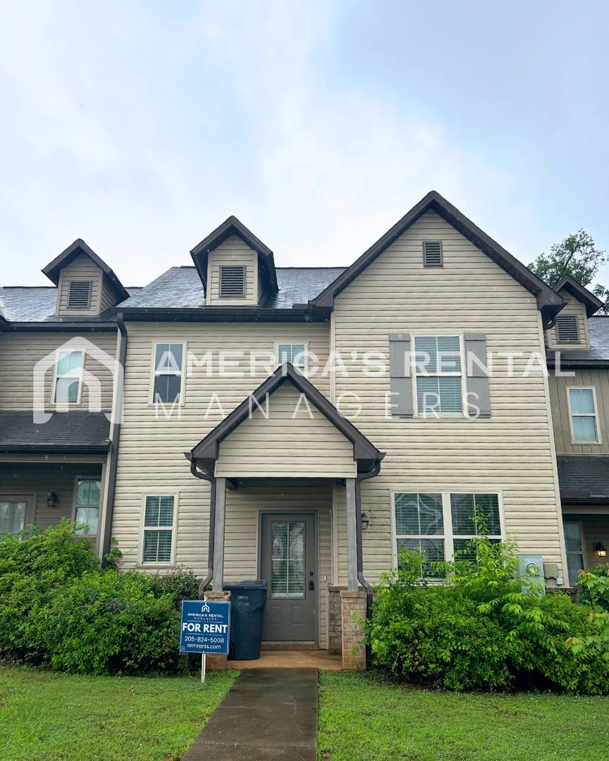 Townhouse for rent at 133 The Heights Dr, Calera, AL 35040