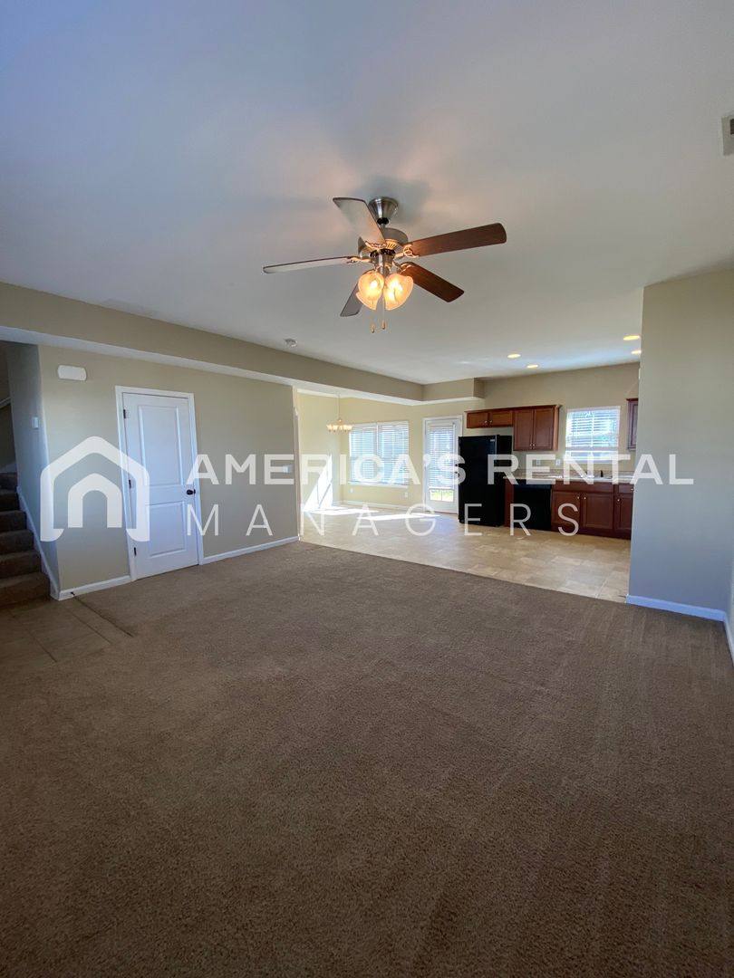 Townhouse for rent at 133 The Heights Dr, Calera, AL 35040