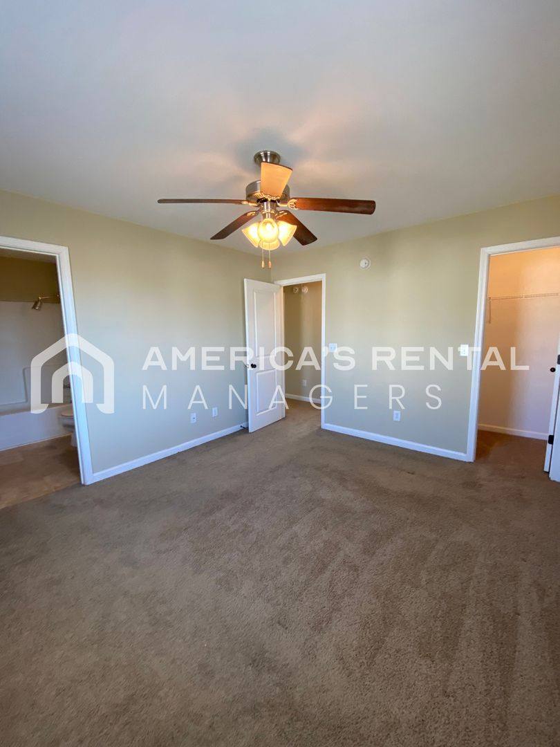 Townhouse for rent at 133 The Heights Dr, Calera, AL 35040
