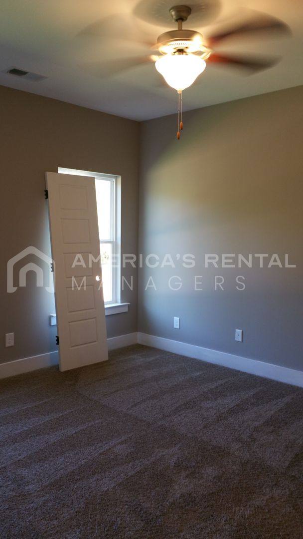 House for rent at 5589 Park Side Rd, Birmingham, AL 35244