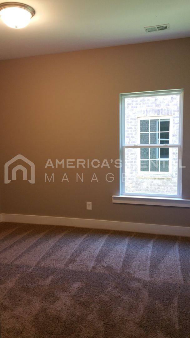 House for rent at 5589 Park Side Rd, Birmingham, AL 35244