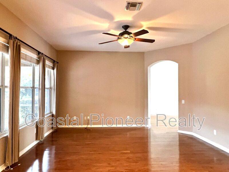 House for rent at 9524 Greenpointe Dr, Tampa, FL 33626