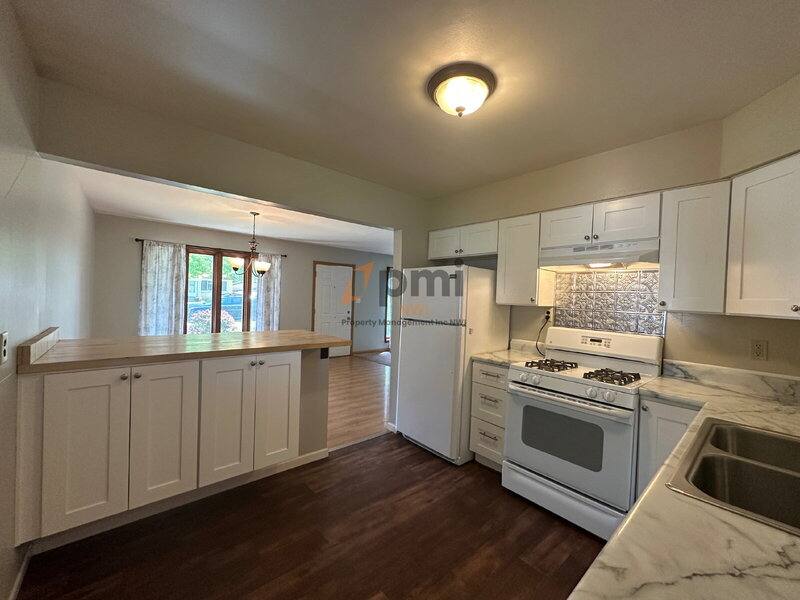 House for rent at 6850 Van Buren Place, Merrillville, IN 46410