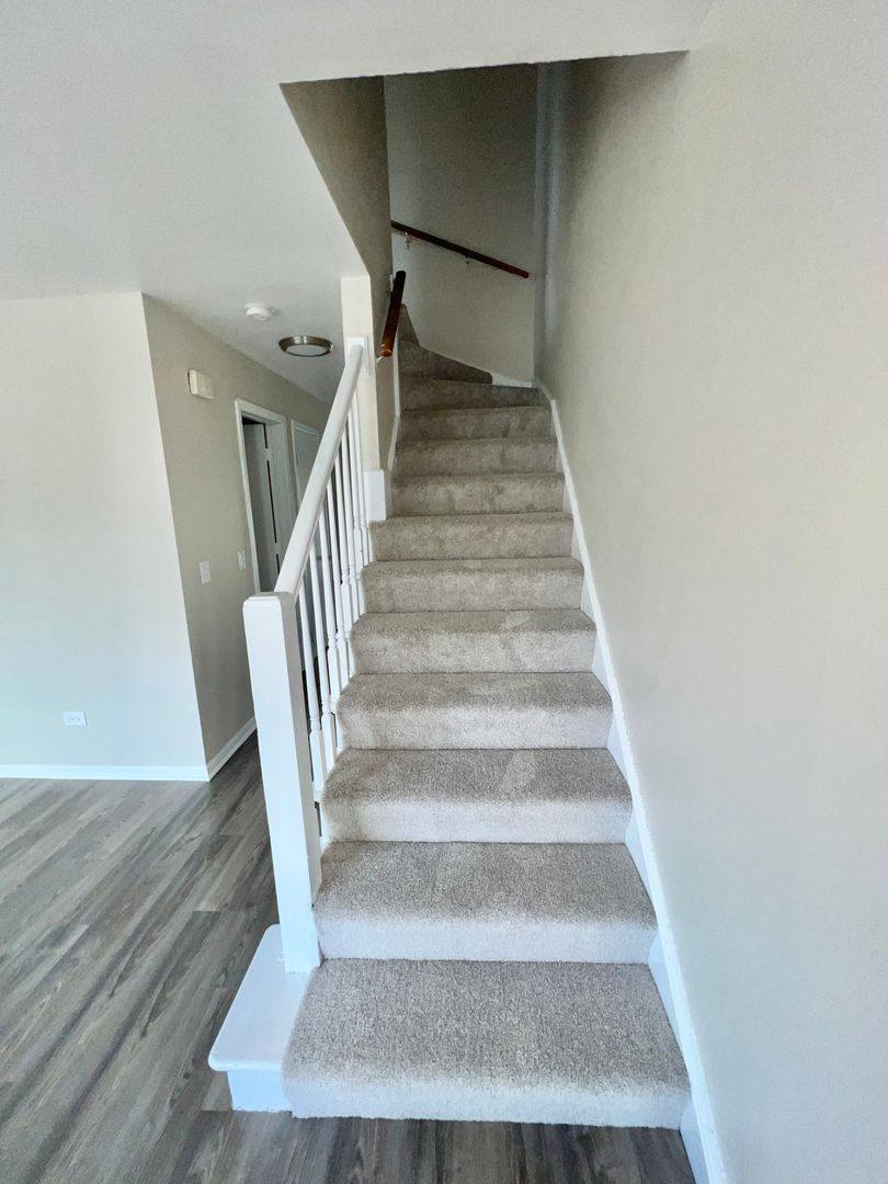 Apartment for rent at 317 & 320 N Harvard Ave, Villa Park, IL 60181