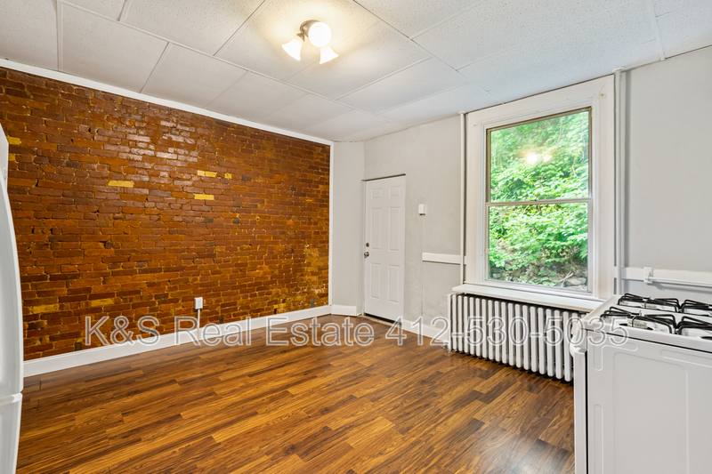 Townhouse for rent at 3720-3726 Baytree St, Pittsburgh, PA 15214