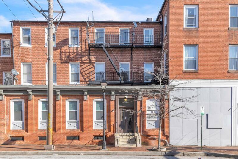 Apartment for rent at 226 W Monument St #1R, Baltimore, MD 21201