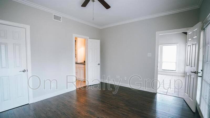 Condo for rent at 4144 Greystone Dr #104, Sugar Land, TX 77479