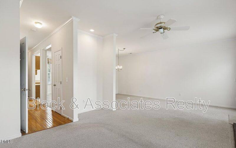 Townhouse for rent at 304 Nottinghill Walk, Apex, NC 27502