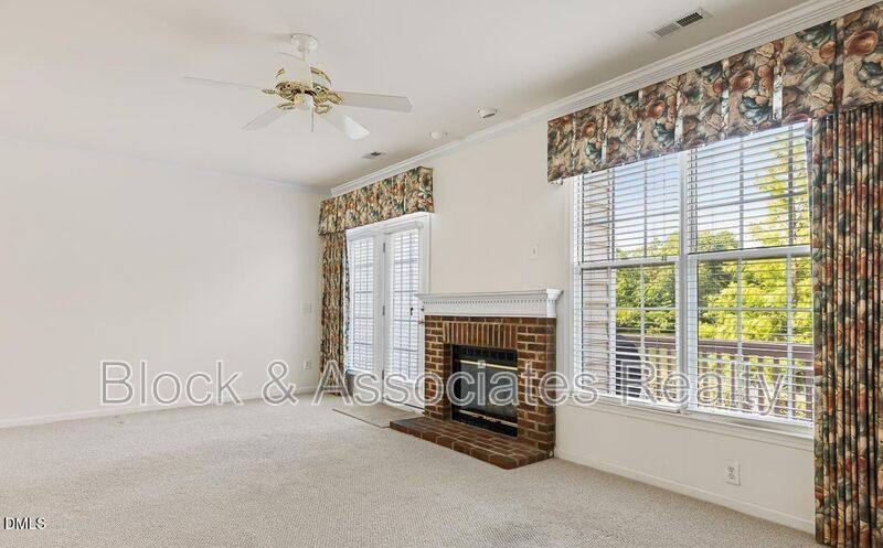 Townhouse for rent at 304 Nottinghill Walk, Apex, NC 27502