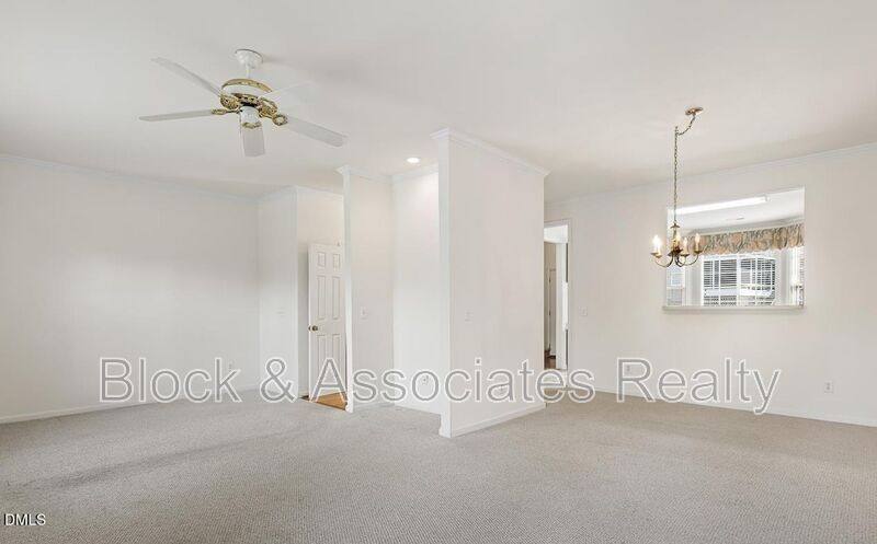 Townhouse for rent at 304 Nottinghill Walk, Apex, NC 27502