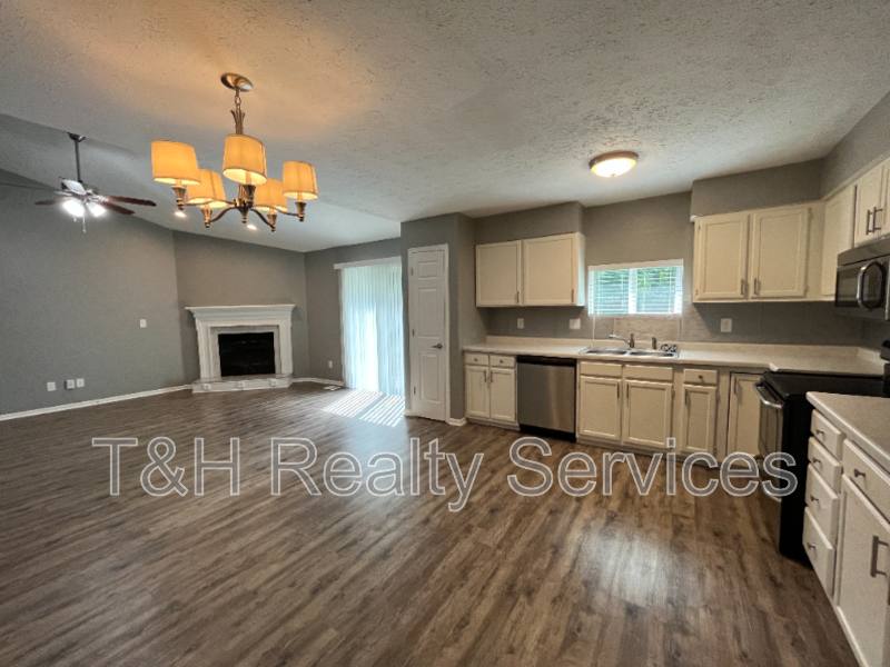 House for rent at 6528 Adamson Court, Indianapolis, IN 46268