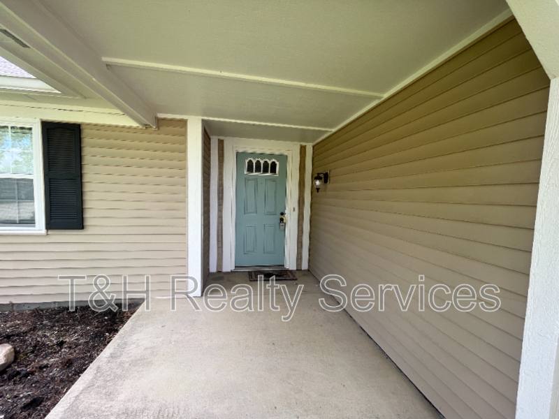 House for rent at 6528 Adamson Court, Indianapolis, IN 46268