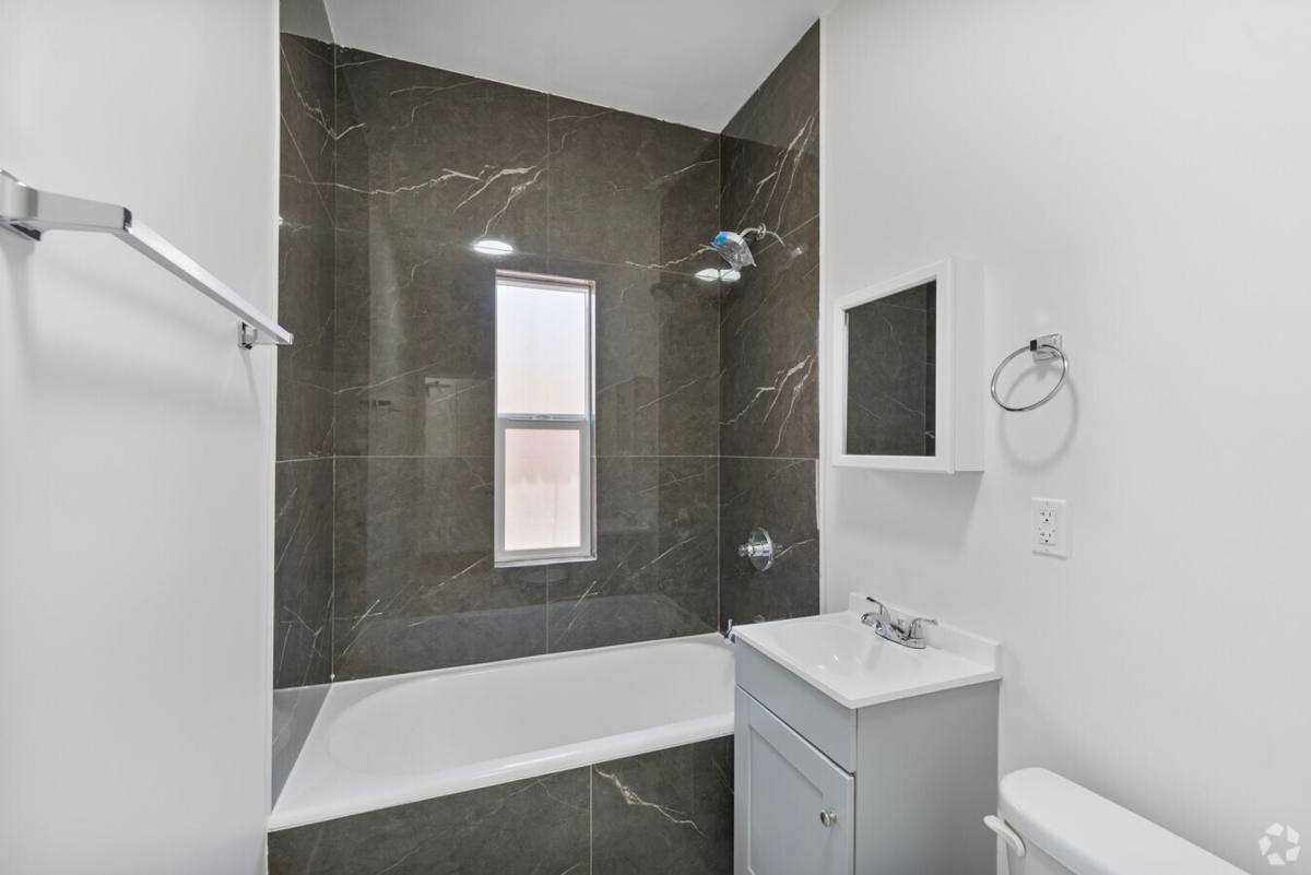 Apartment for rent at 247 S Alexandria, Los Angeles, CA 90004