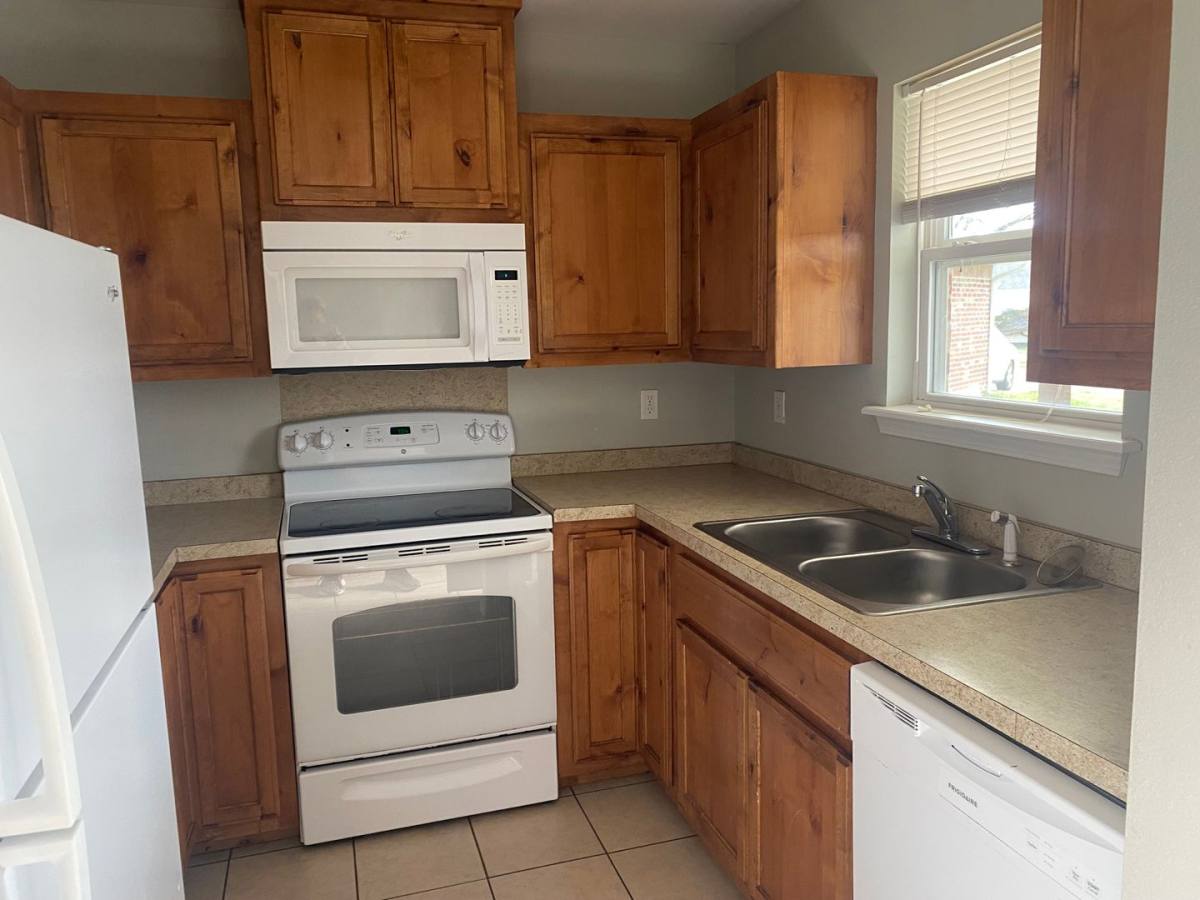 Apartment for rent at 111 & 113 S Cherokee Ave, Dewey, OK 74029