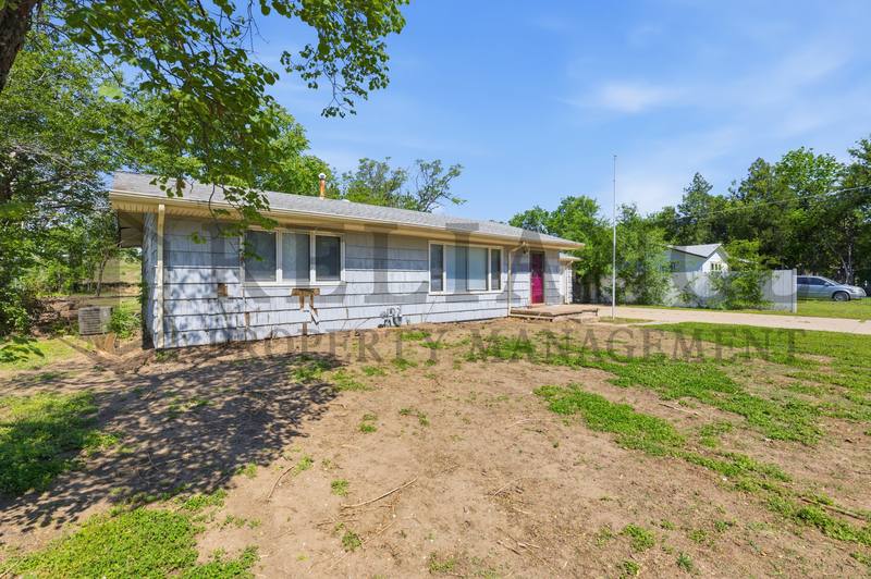 House for rent at 4853 S Madison Ave, Wichita, KS 67216