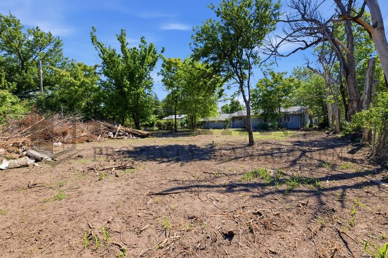 House for rent at 4853 S Madison Ave, Wichita, KS 67216