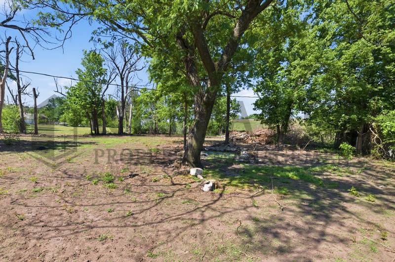 House for rent at 4853 S Madison Ave, Wichita, KS 67216