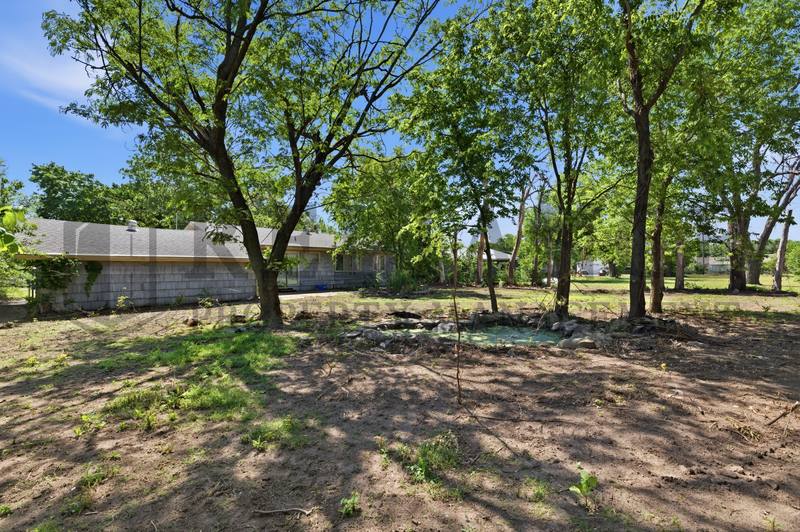 House for rent at 4853 S Madison Ave, Wichita, KS 67216