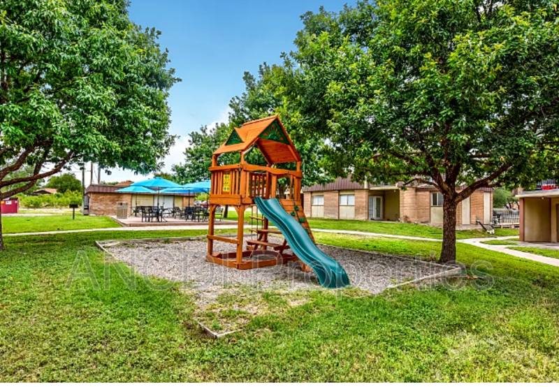 Apartment for rent at 801 E 9th St #6, Del Rio, TX 78840