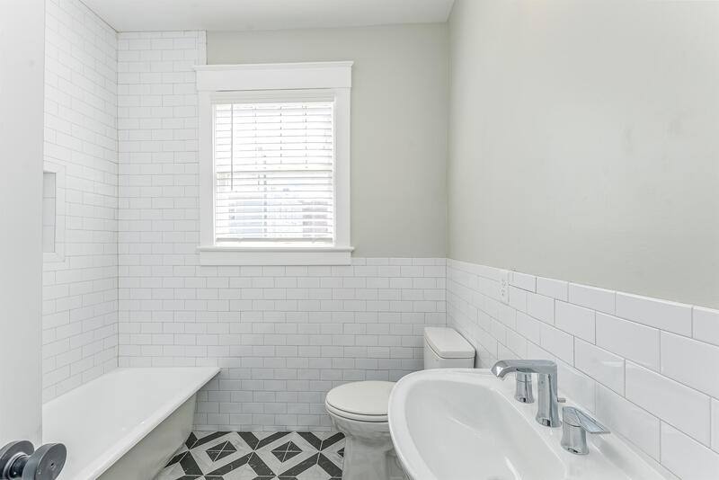 Apartment for rent at 114 W Anderson St #B, Savannah, GA 31401