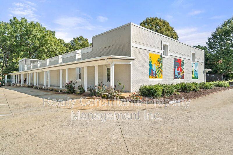 House for rent at 604 E Iredell Ave #2, Mooresville, NC 28115