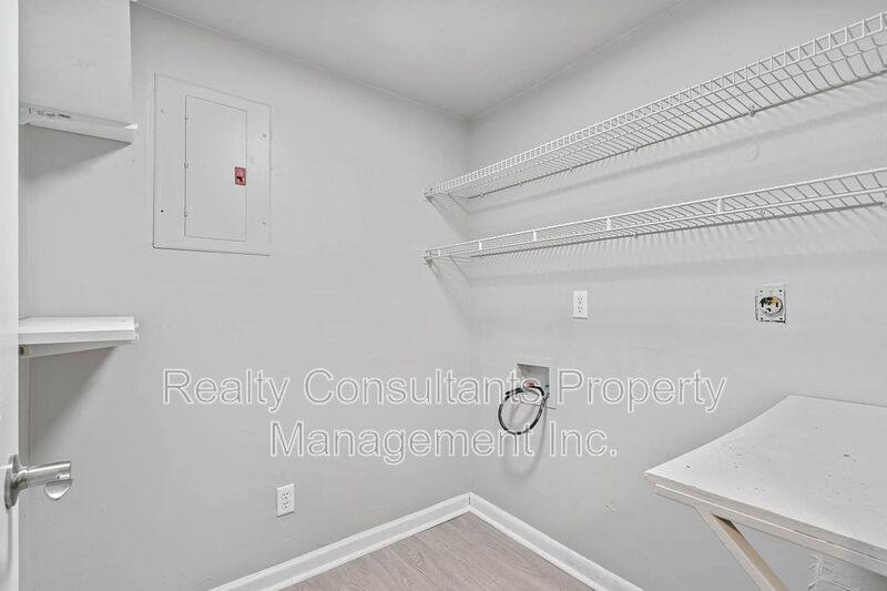 House for rent at 604 E Iredell Ave #2, Mooresville, NC 28115