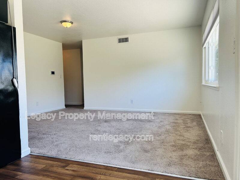 House for rent at 9012 Alderson Ave, Sacramento, CA 95826