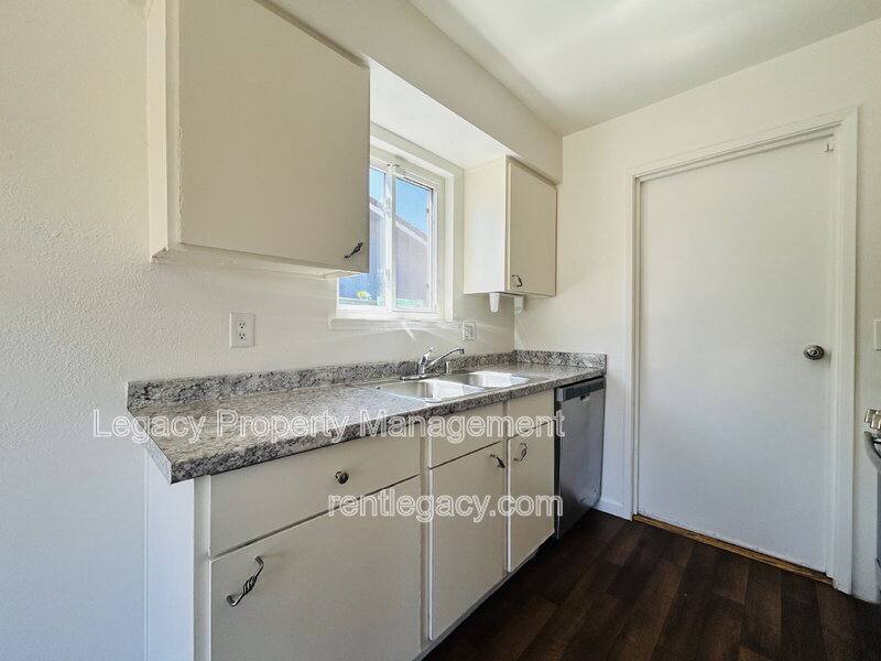 House for rent at 9012 Alderson Ave, Sacramento, CA 95826
